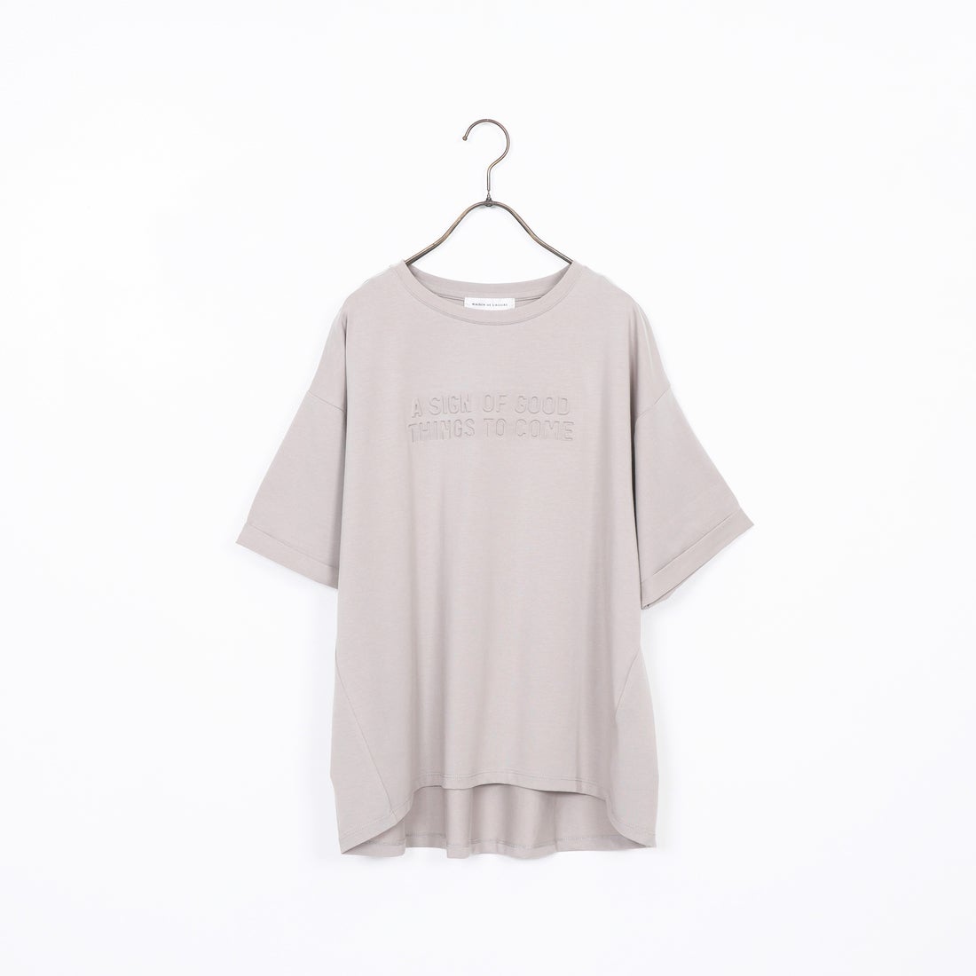 Maison de L'allure [メゾン ドゥ ラリュール] エンボスロゴTシャツ [M25112028] 23 GREIGE