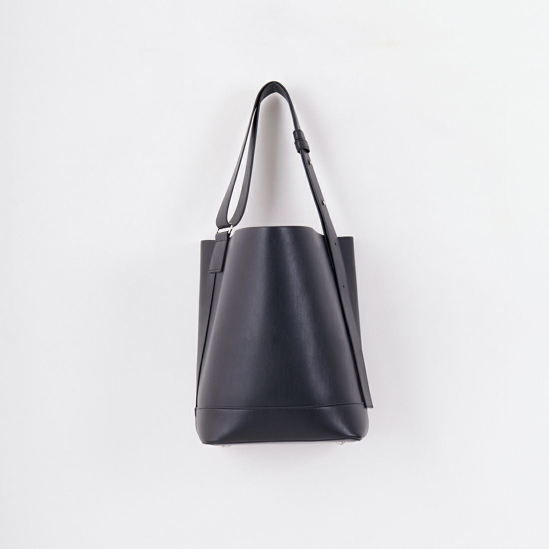 &MyuQ [アンドミューク] JUNO バケツ型トートバッグ [MCB071] BLACK