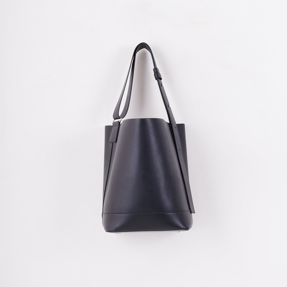 &MyuQ [アンドミューク] JUNO バケツ型トートバッグ [MCB071] BLACK