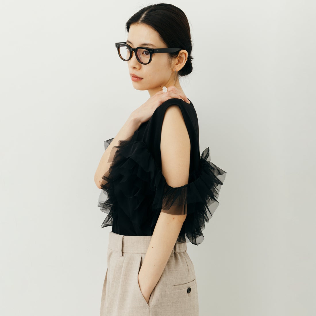 nenom [ネノム] マルチWAY チュールフリルドッキングノースリーブTシャツ [NE25112033] 09 BLACK