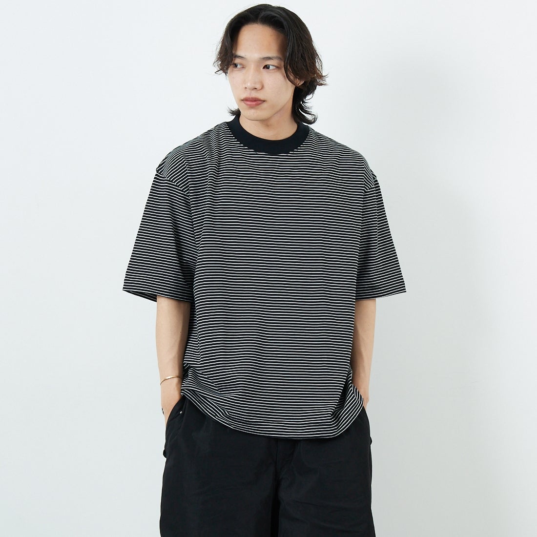 700 BLK/WH&&モデル身長：179cm 着用サイズ：1&&