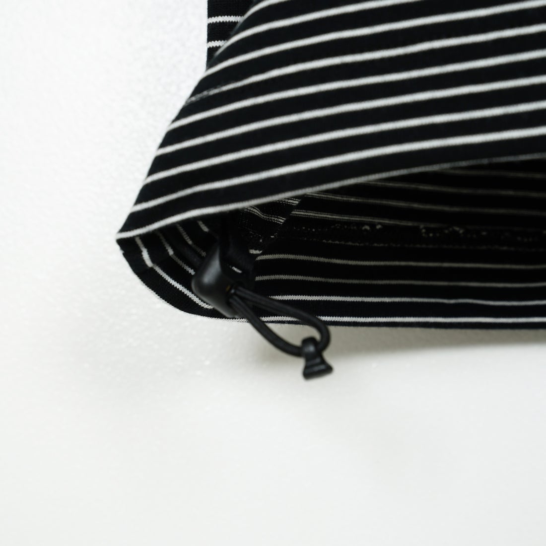 SLICK [スリック] マイクロボーダードローストリングTシャツ [5230102] 700 BLK/WH