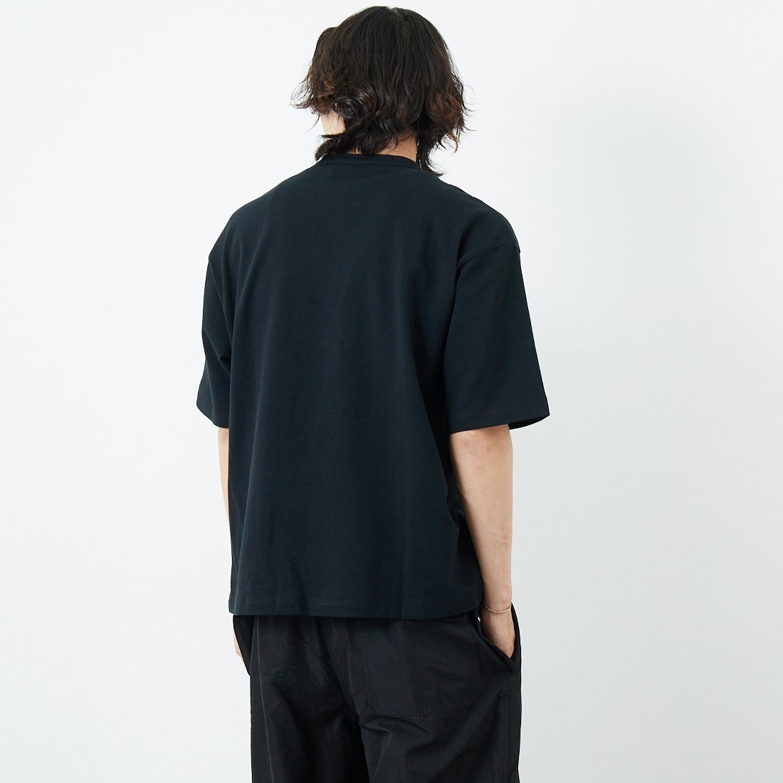 SLICK [スリック] 鹿の子ヘンリーネックTシャツ [5230109] 700 BLACK &&モデル身長：179cm 着用サイズ：1&&