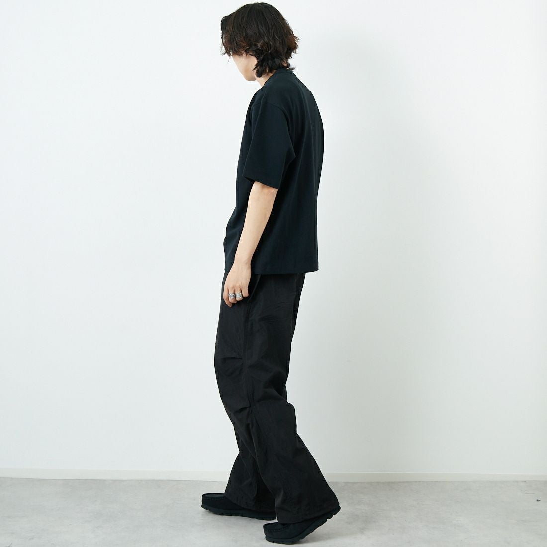 SLICK [スリック] 鹿の子ヘンリーネックTシャツ [5230109] 700 BLACK &&モデル身長：179cm 着用サイズ：1&&