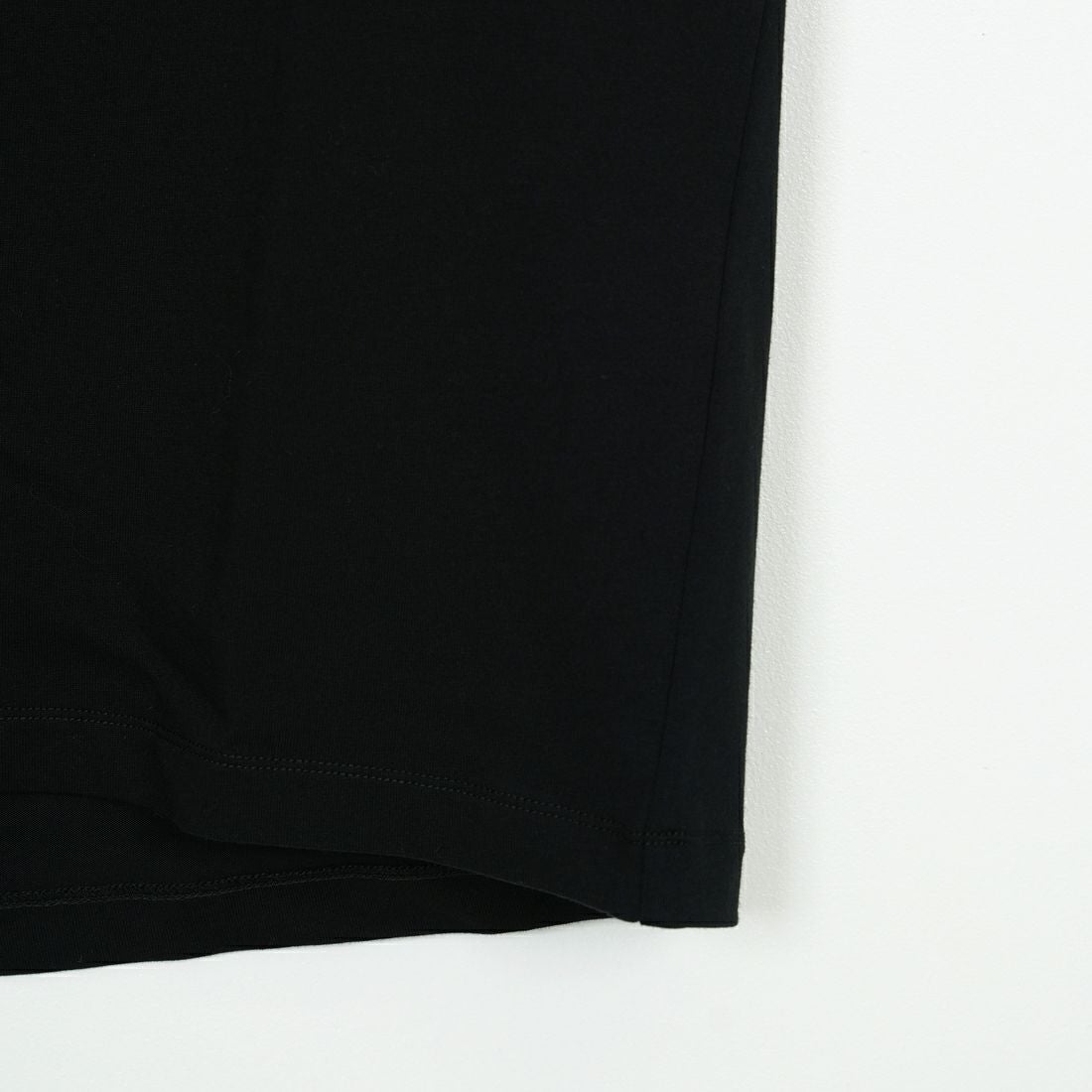 SLICK [スリック] レギュラーフィットプリントTシャツ [5230110] 700 BLACK