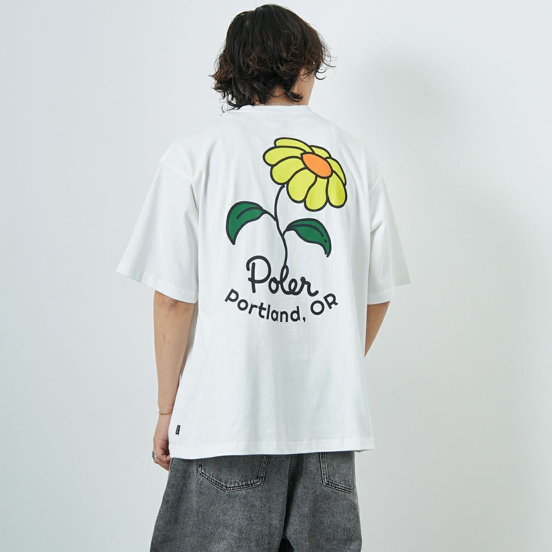 WHITE&&モデル身長：179cm 着用サイズ：L&&