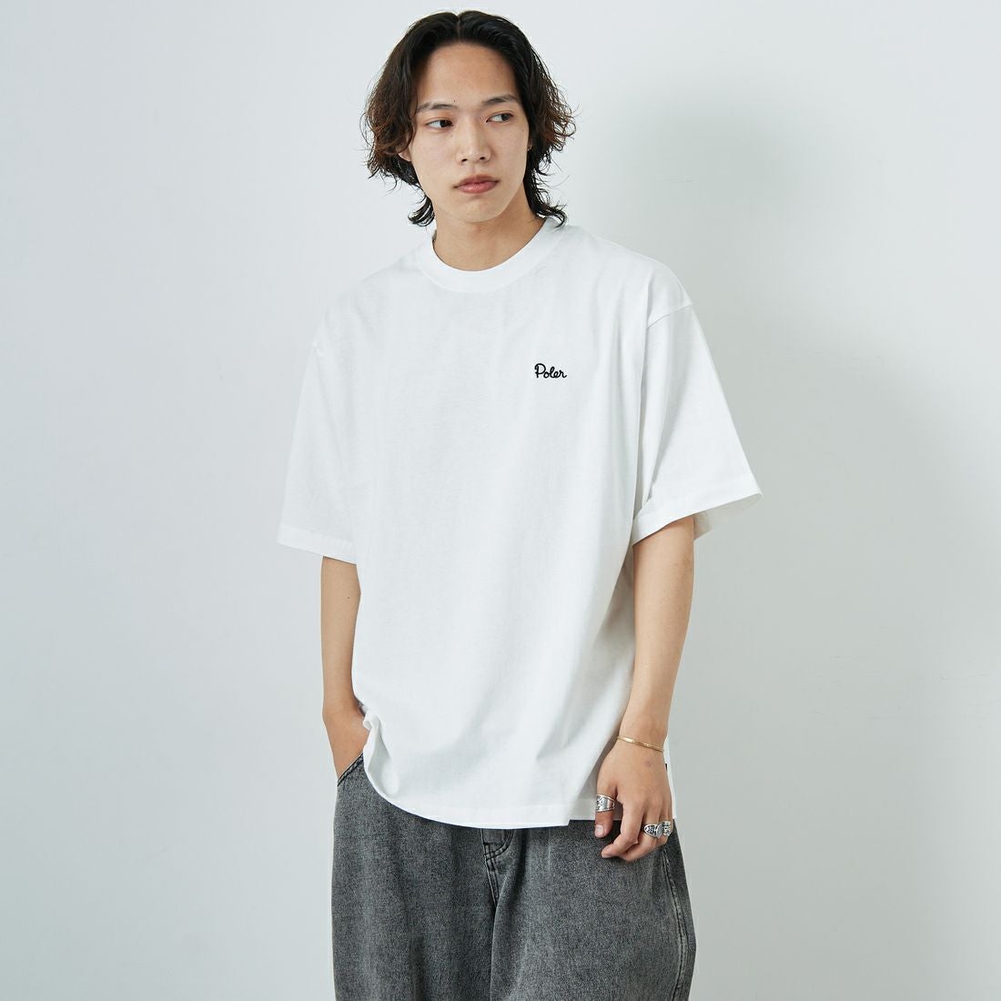 POLeR [ポーラー] フラワープリントTシャツ [259MCV0032-JF] WHITE &&モデル身長：179cm 着用サイズ：L&&