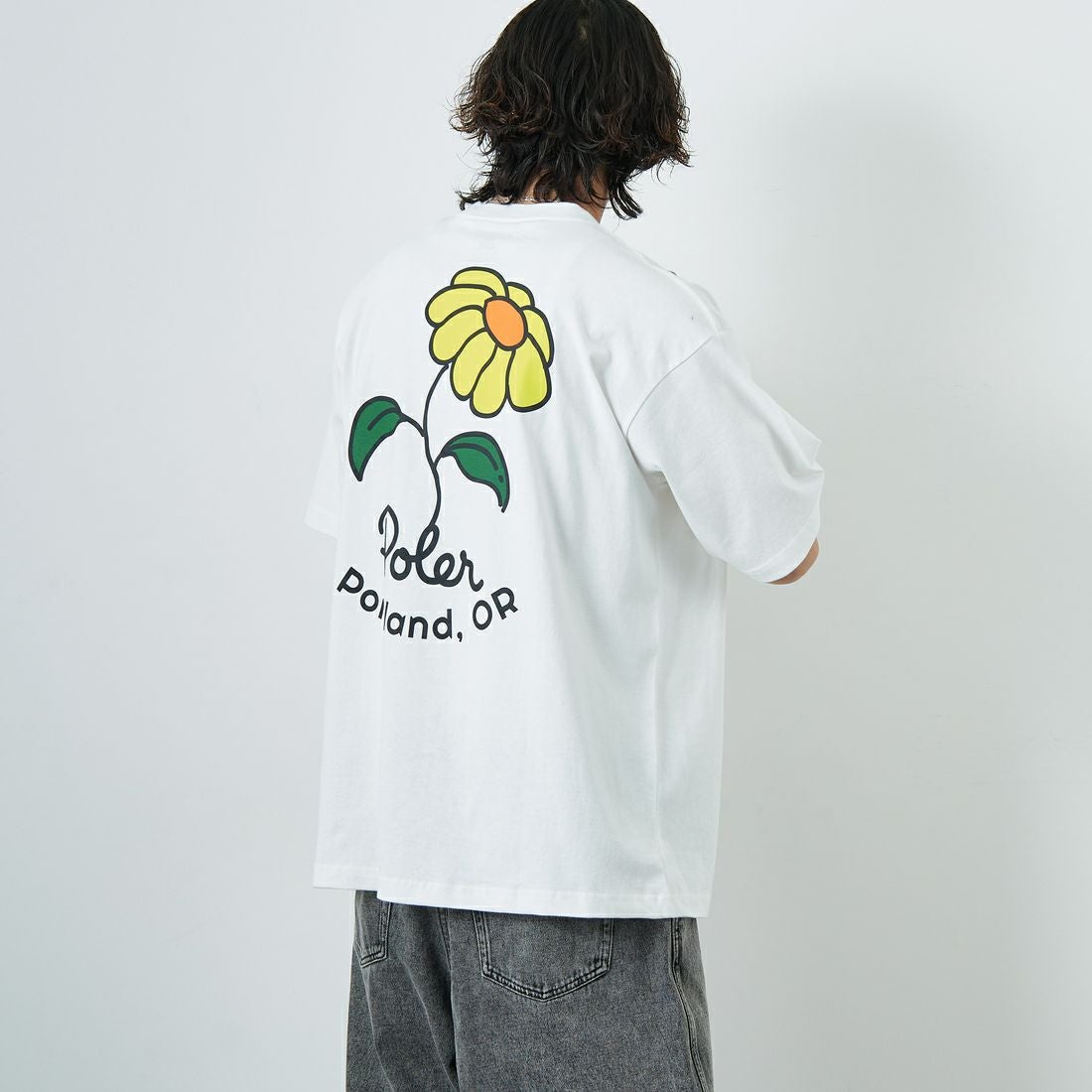 POLeR [ポーラー] フラワープリントTシャツ [259MCV0032-JF] WHITE &&モデル身長：179cm 着用サイズ：L&&