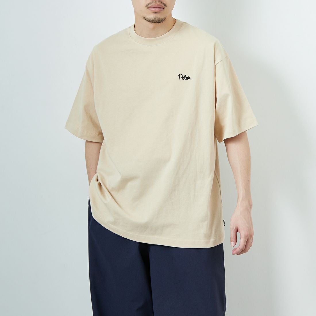 POLeR [ポーラー] フラワープリントTシャツ [259MCV0032-JF] S.BEIGE &&モデル身長：168cm 着用サイズ：M&&