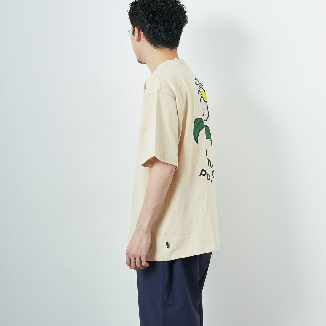POLeR [ポーラー] フラワープリントTシャツ [259MCV0032-JF] S.BEIGE &&モデル身長：168cm 着用サイズ：M&&
