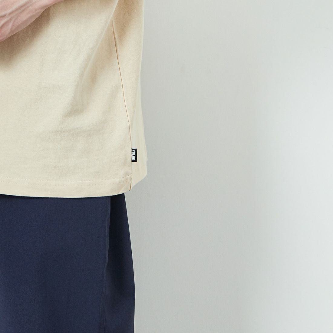 POLeR [ポーラー] フラワープリントTシャツ [259MCV0032-JF] S.BEIGE &&モデル身長：168cm 着用サイズ：M&&