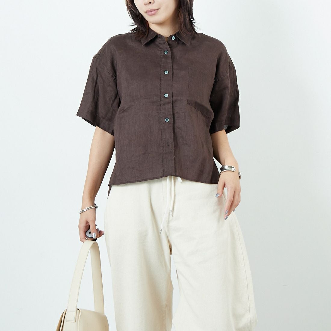 BROWN&&モデル身長：167cm 着用サイズ：F&&