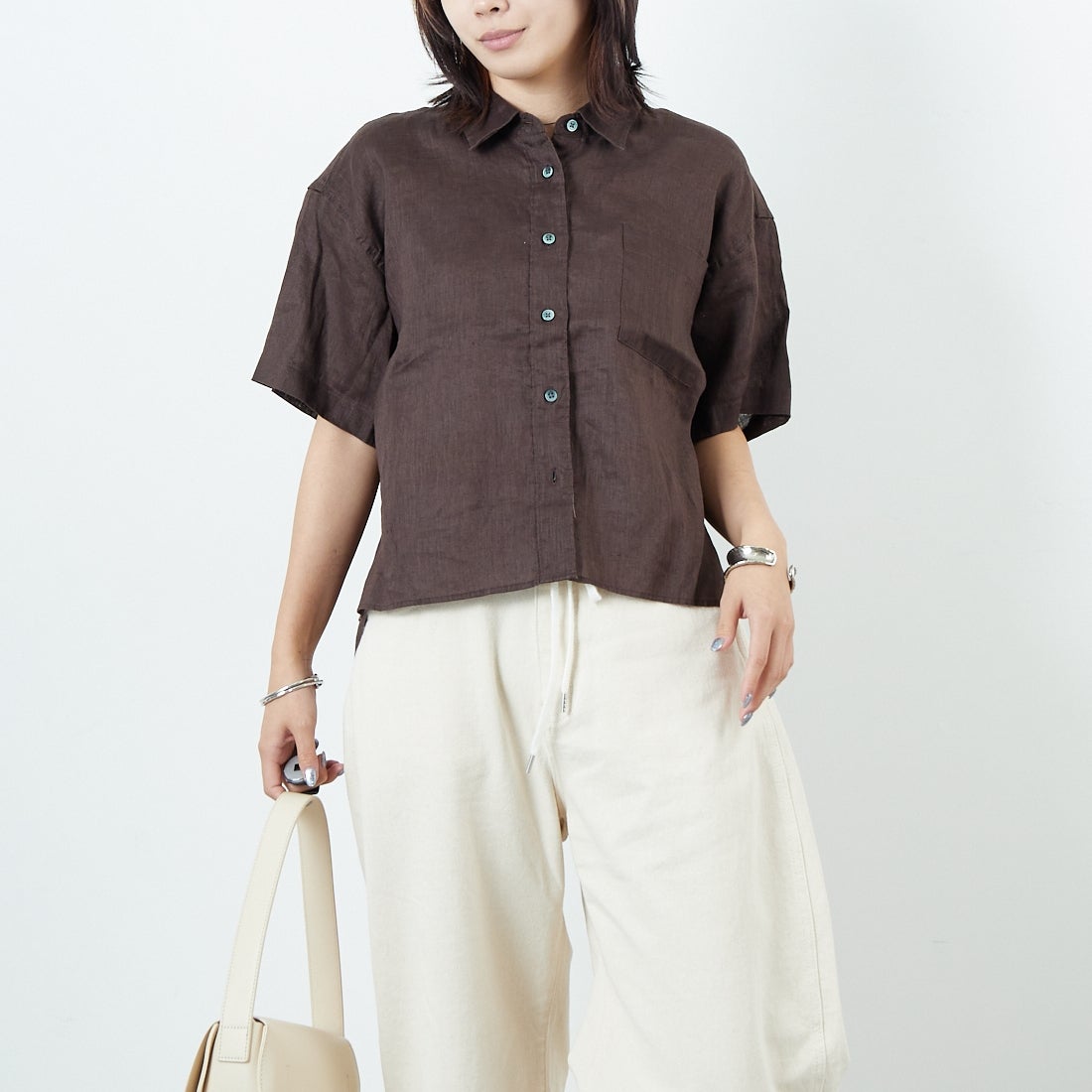 BROWN&&モデル身長：167cm 着用サイズ：F&&