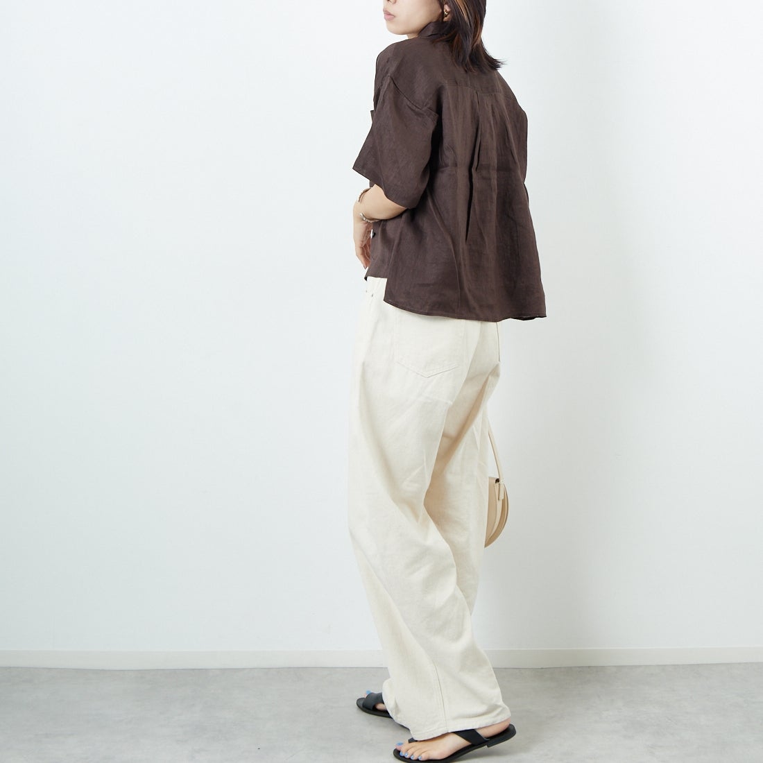 Jeans Factory Clothes [ジーンズファクトリークローズ] リネンショートスリーブシャツ [LFP501]  BROWN &&モデル身長：167cm 着用サイズ：F&&