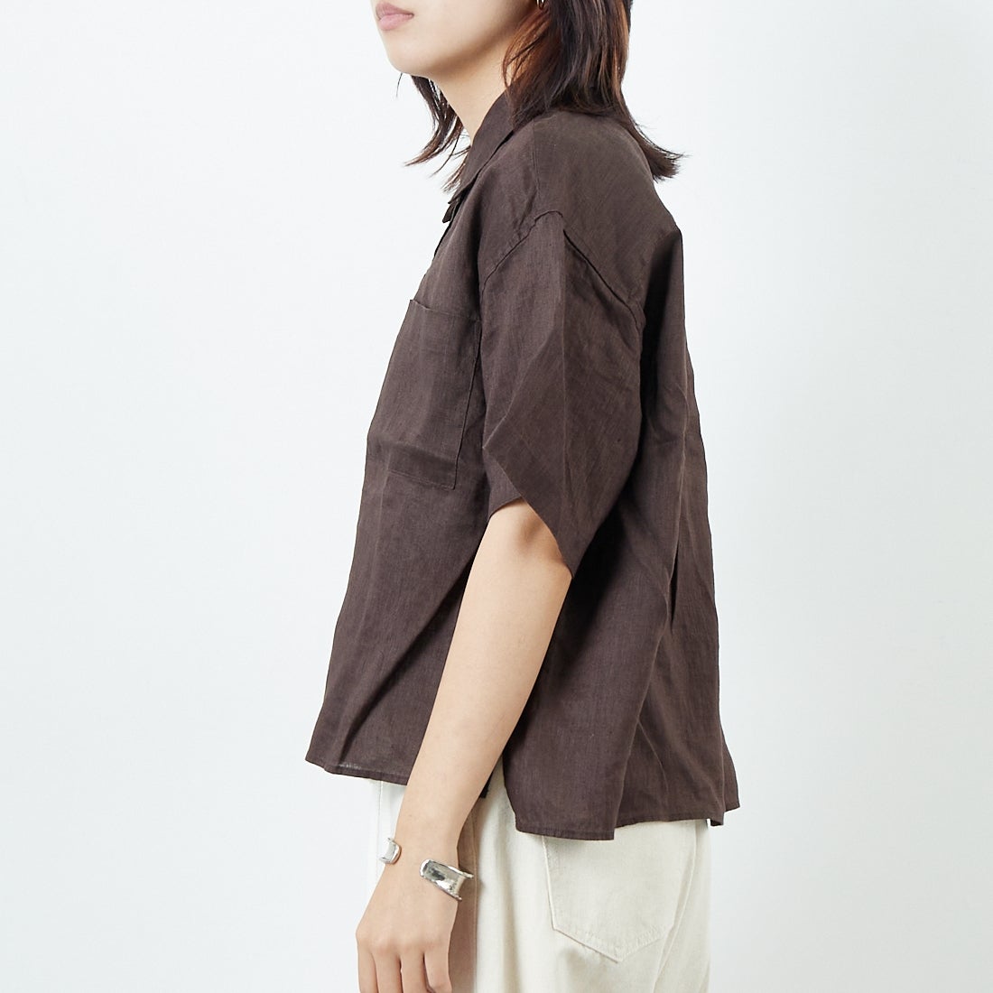 Jeans Factory Clothes [ジーンズファクトリークローズ] リネンショートスリーブシャツ [LFP501]  BROWN &&モデル身長：167cm 着用サイズ：F&&