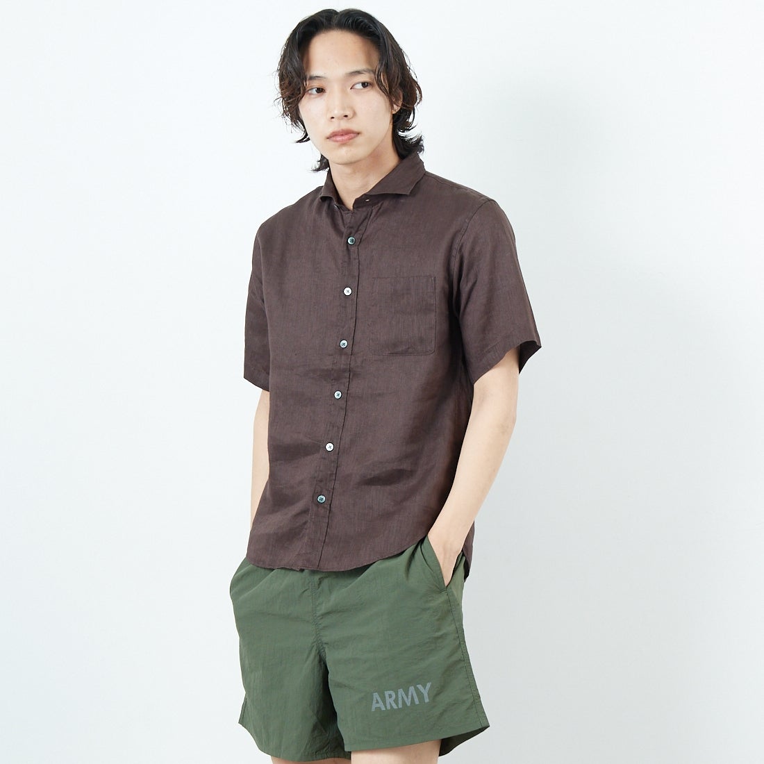 BROWN&&モデル身長：179cm 着用サイズ：M&&