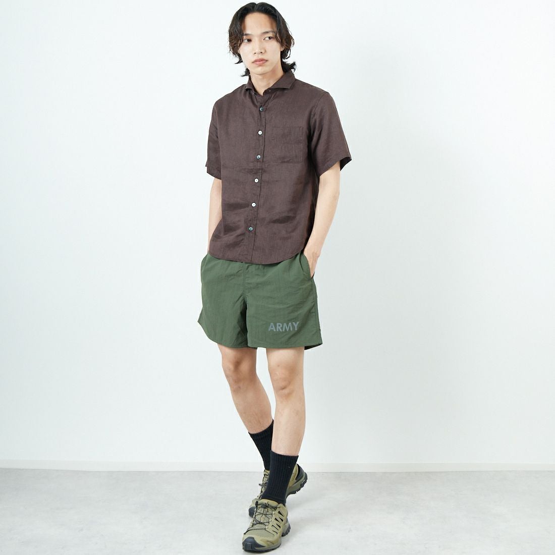 33Degrees [サーティスリーディグリーズ] フレンチリネン ショートスリーブシャツ [BFP612] BROWN &&モデル身長：179cm 着用サイズ：M&&