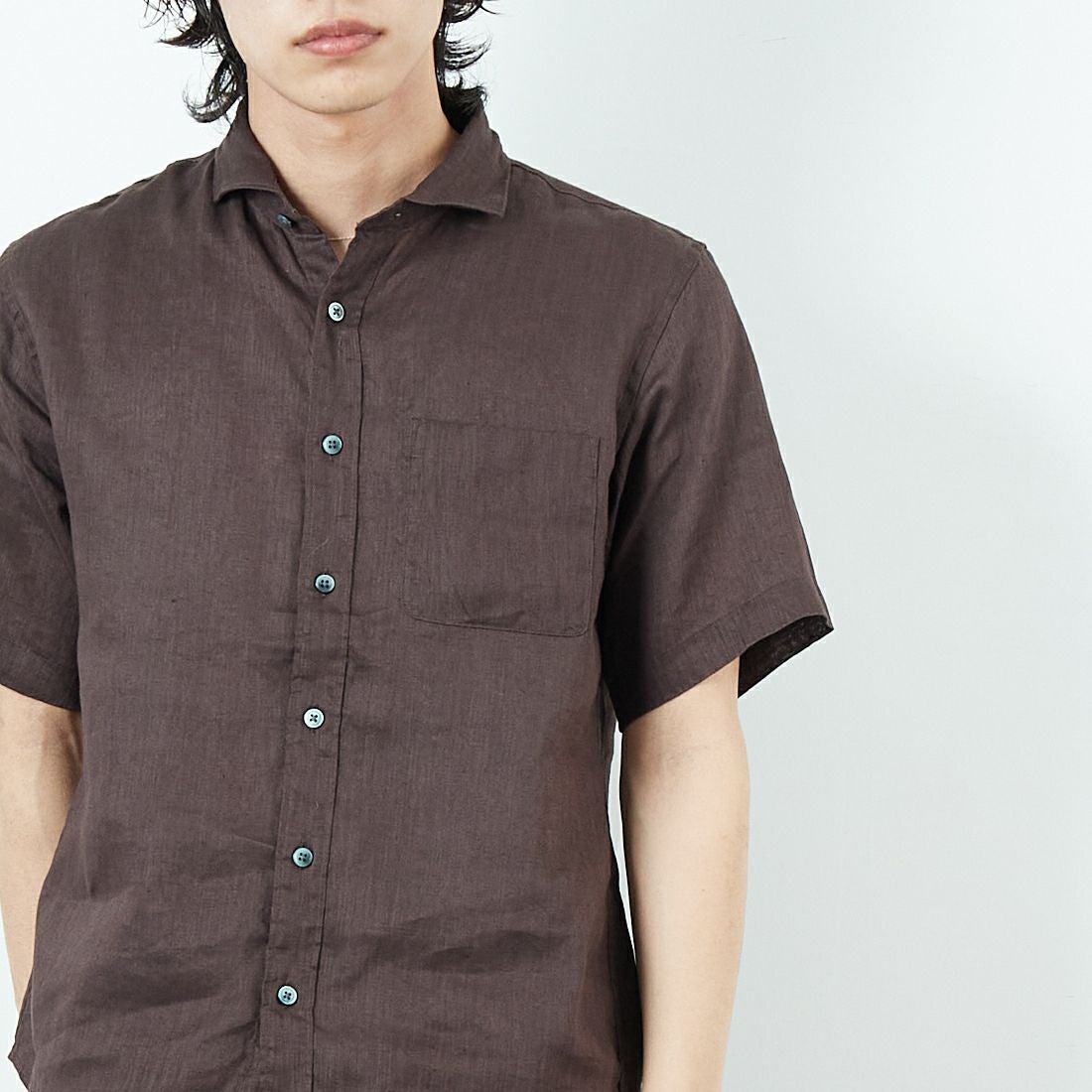 33Degrees [サーティスリーディグリーズ] フレンチリネン ショートスリーブシャツ [BFP612] BROWN &&モデル身長：179cm 着用サイズ：M&&