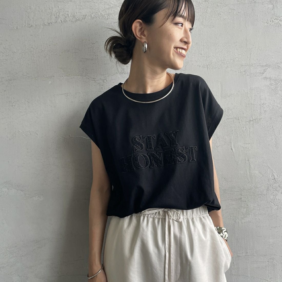 09 BLACK&&モデル身長：150cm 着用サイズ：F&&