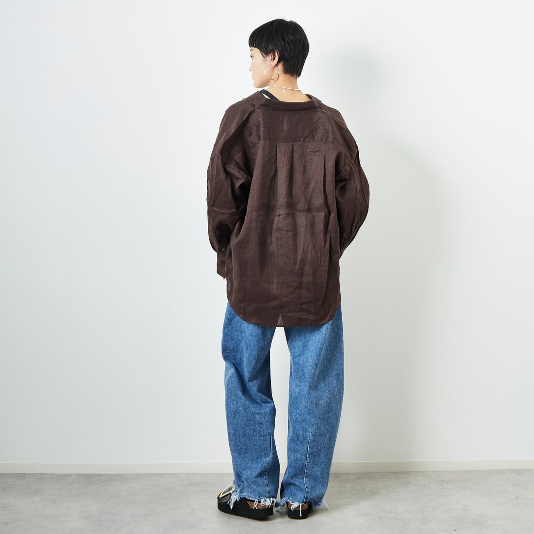 Jeans Factory Clothes [ジーンズファクトリークローズ] ロングスリーブ リネンシャツ [LFE101] BROWN &&モデル身長：160cm 着用サイズ：F&&