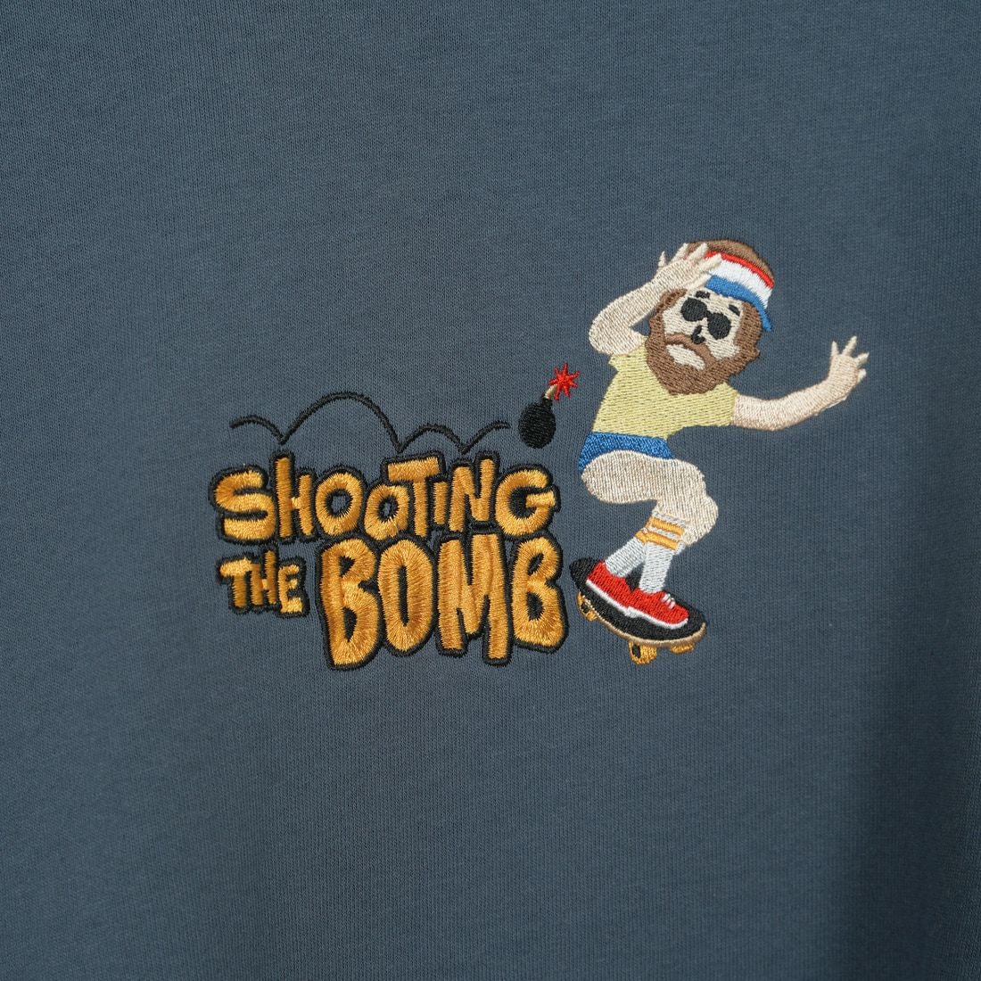 33Degrees [サーティスリーディグリーズ] 髭おじさんサガラ刺繍半袖Tシャツ [TDR-252-024] F BLUE GRY