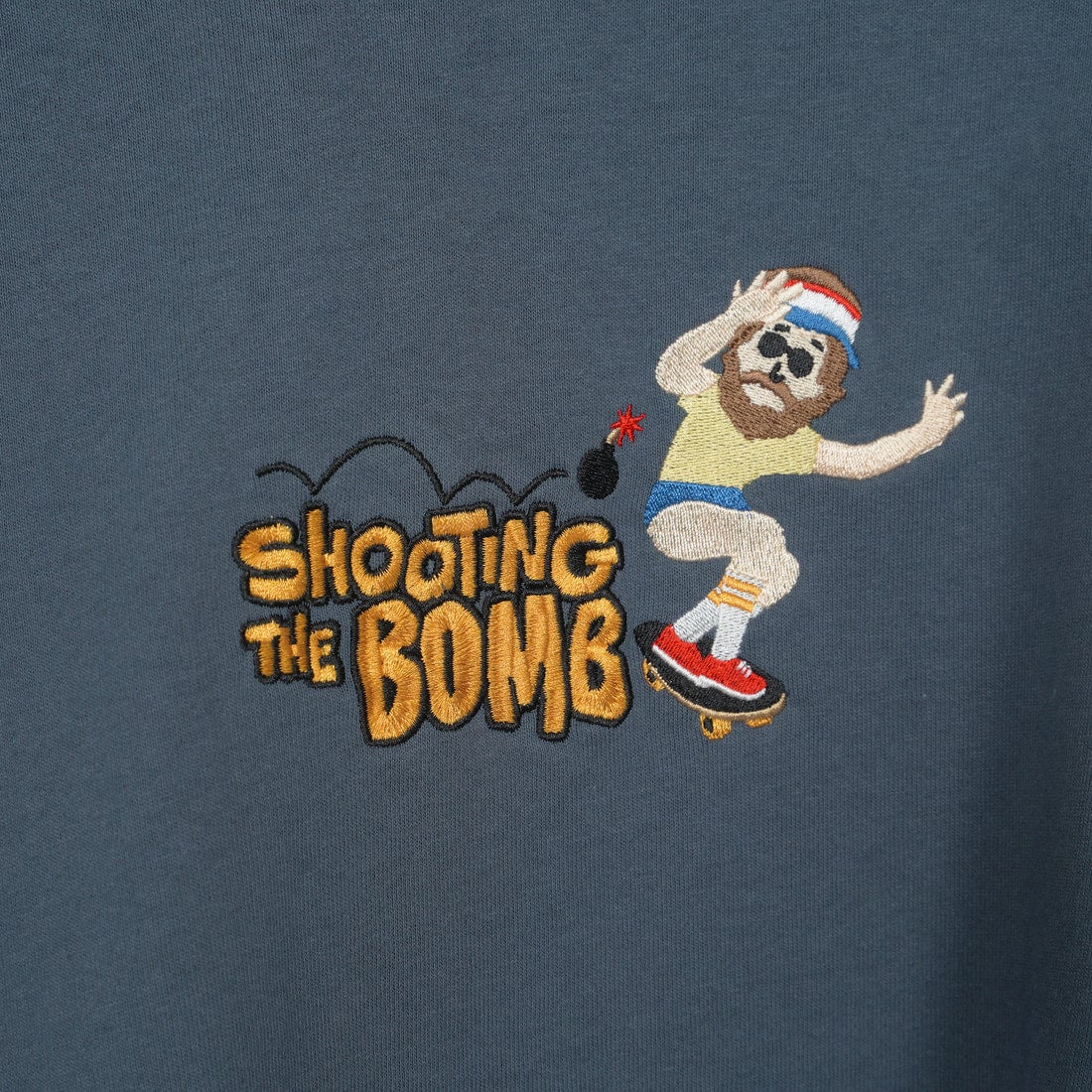 33Degrees [サーティスリーディグリーズ] 髭おじさんサガラ刺繍半袖Tシャツ [TDR-252-024] F BLUE GRY