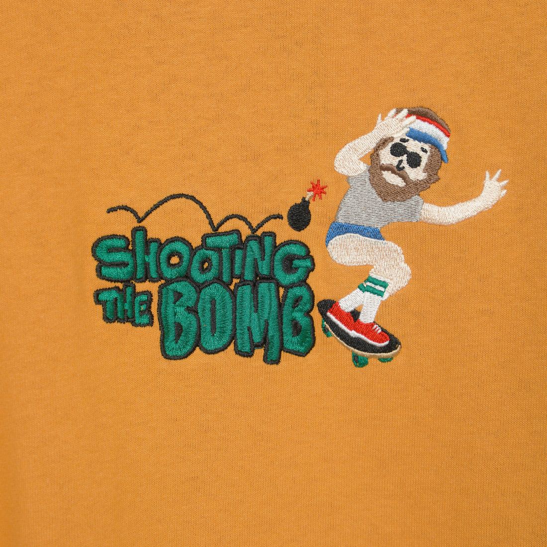 33Degrees [サーティスリーディグリーズ] 髭おじさんサガラ刺繍半袖Tシャツ [TDR-252-024] F YELLOW