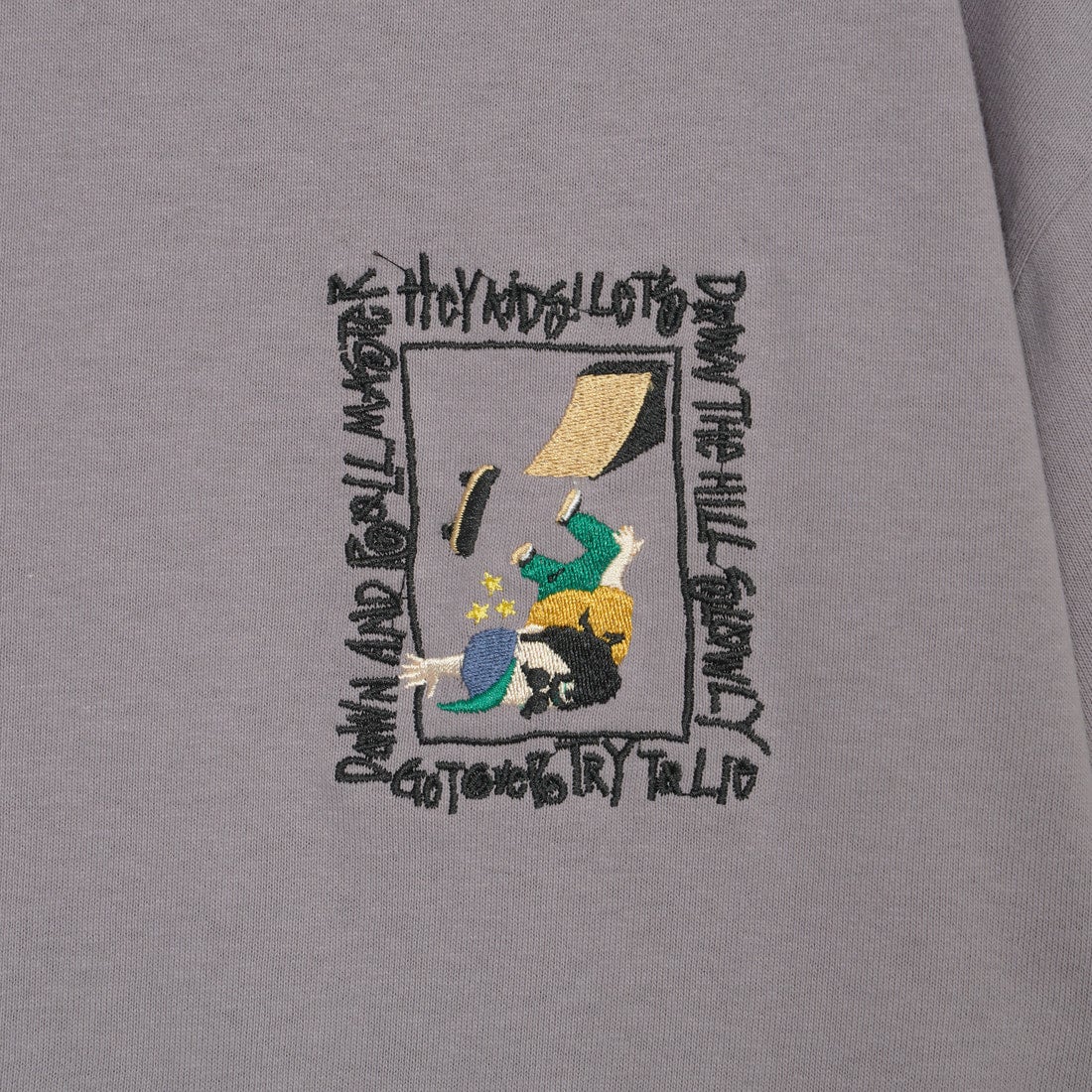 33Degrees [サーティスリーディグリーズ] 髭おじさんサガラ刺繍半袖Tシャツ [TDR-252-024] D GRYGE