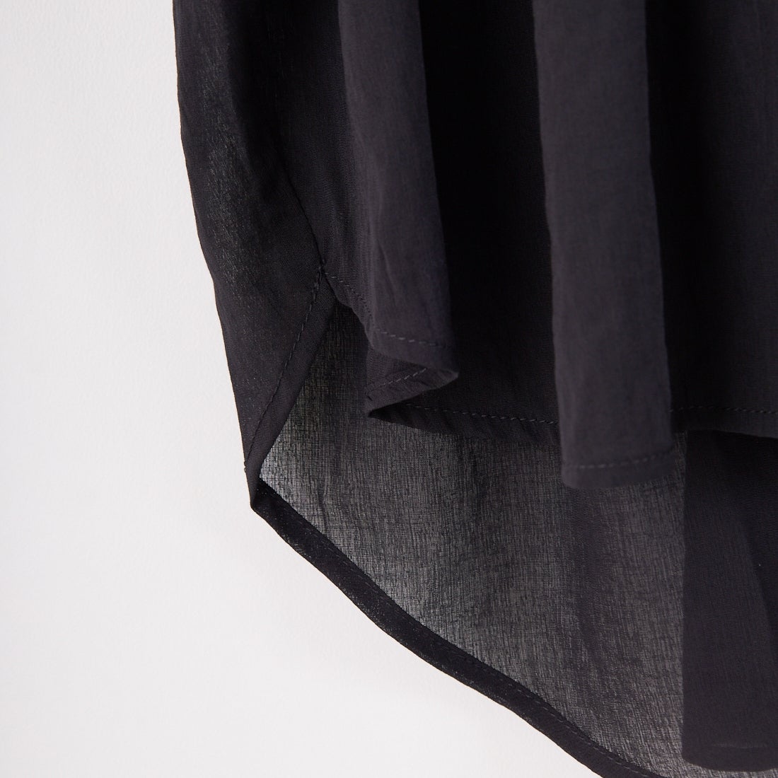 Jf Ready Made [ジェイエフレディメイド] 麻調シアーフリルギャザーブラウス [4125250] ﾌﾞﾗｯｸ