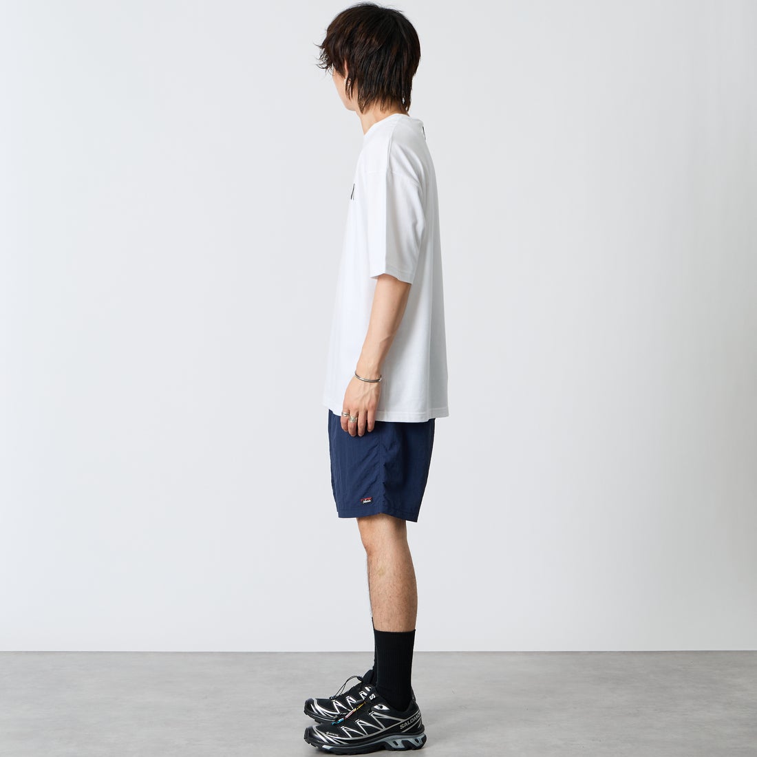 DENHAM [デンハム] ビッグロゴTシャツ [BIG-LOGO-T] WHITE &&モデル身長：177cm 着用サイズ：M&&