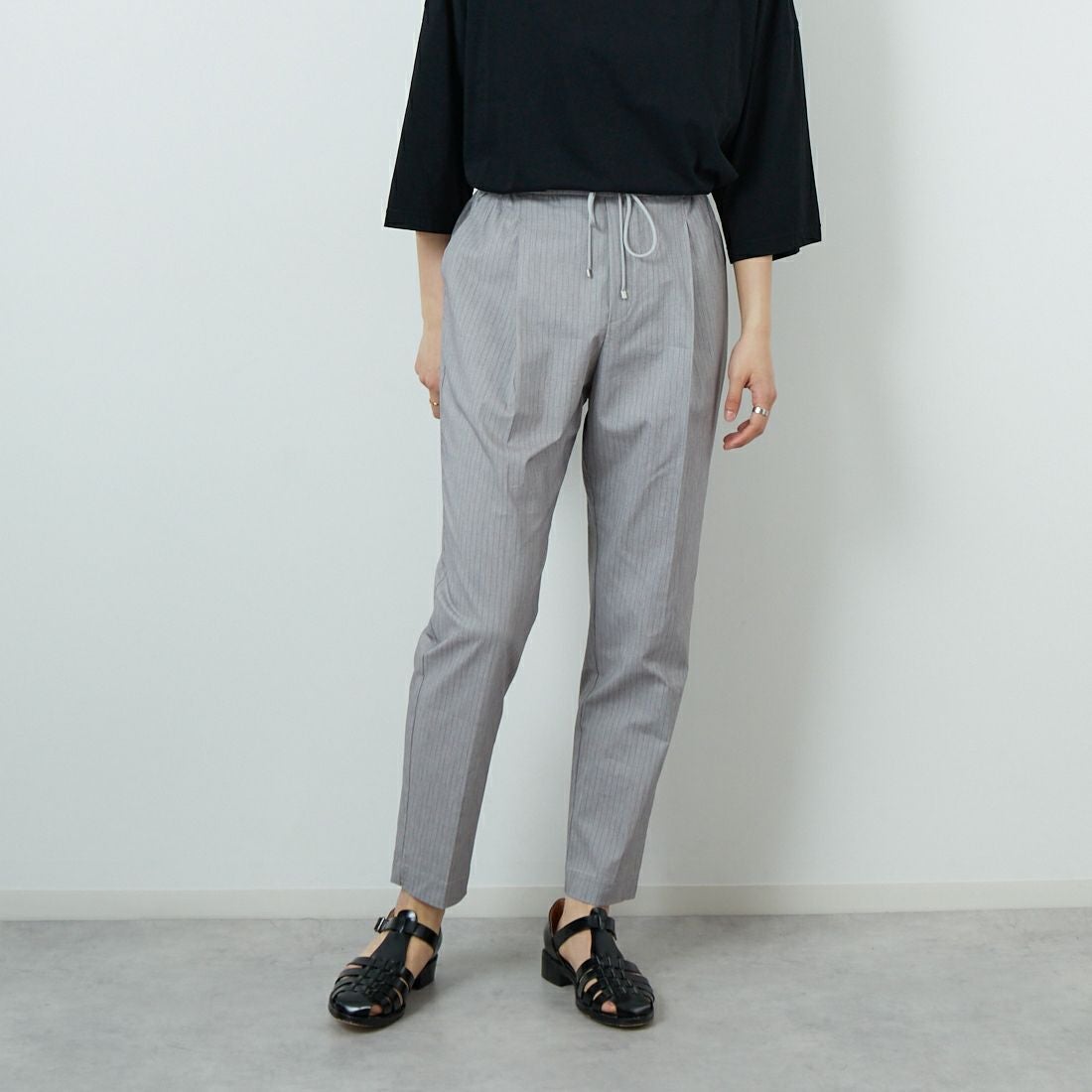 Jeans Factory Clothes [ジーンズファクトリークローズ] バックラッシュリネンパンツ [21255052] 002 ｸﾞﾚｰｽﾄ &&モデル身長：160cm 着用サイズ：38&&