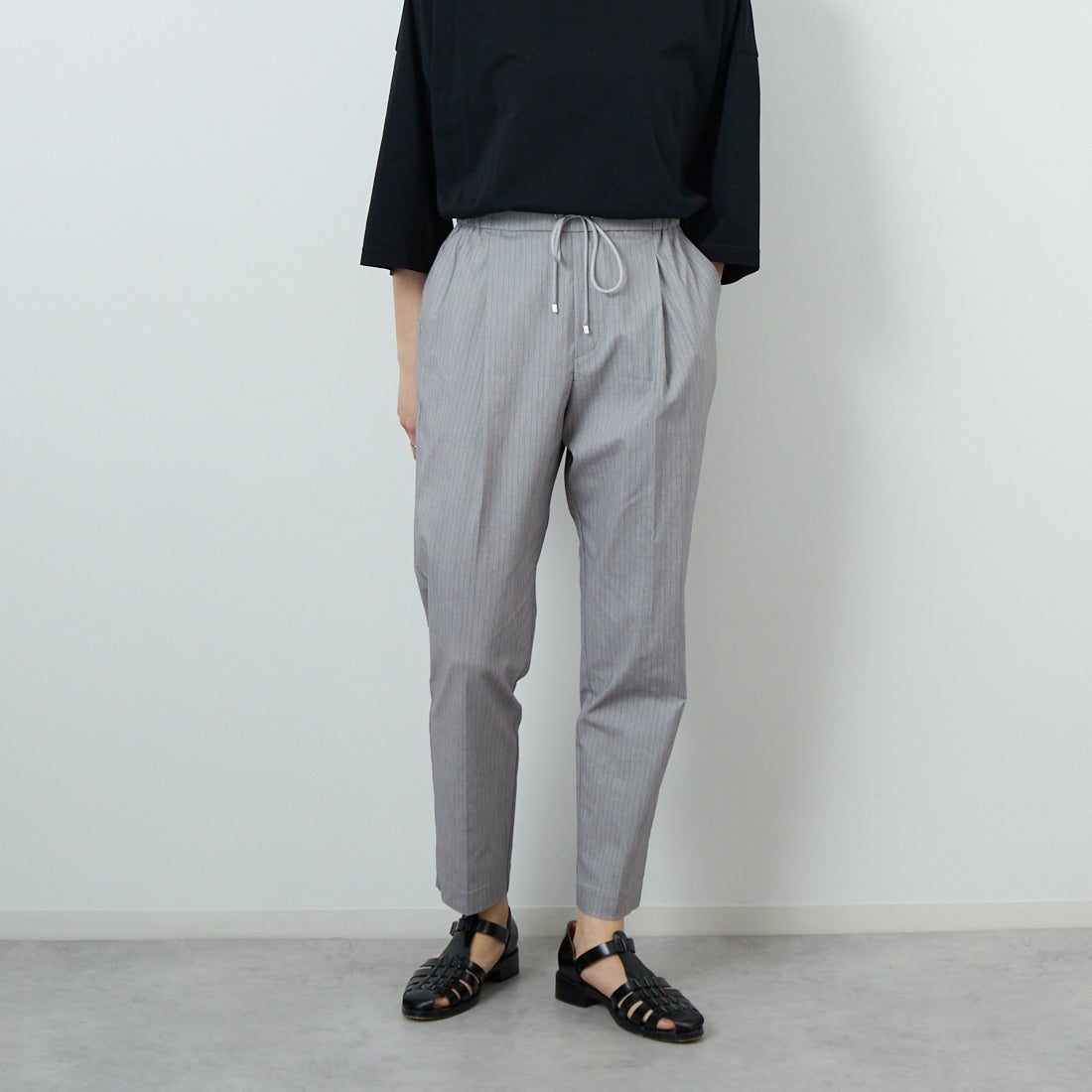 Jeans Factory Clothes [ジーンズファクトリークローズ] バックラッシュリネンパンツ [21255052] 002 ｸﾞﾚｰｽﾄ &&モデル身長：160cm 着用サイズ：38&&