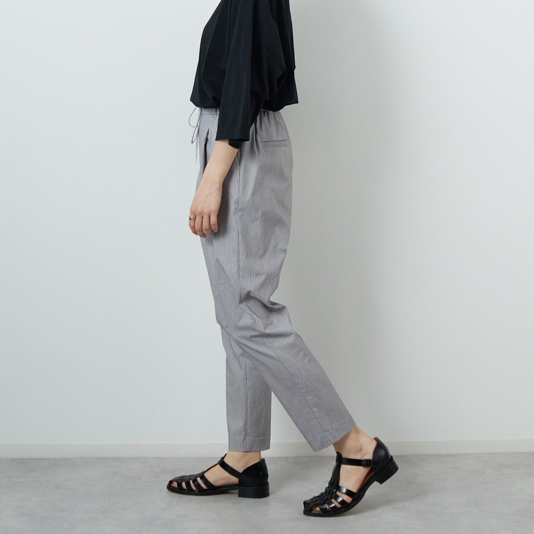 Jeans Factory Clothes [ジーンズファクトリークローズ] バックラッシュリネンパンツ [21255052] 002 ｸﾞﾚｰｽﾄ &&モデル身長：160cm 着用サイズ：38&&