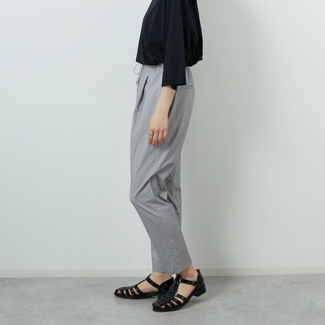 Jeans Factory Clothes [ジーンズファクトリークローズ] バックラッシュリネンパンツ [21255052] 002 ｸﾞﾚｰｽﾄ &&モデル身長：160cm 着用サイズ：38&&