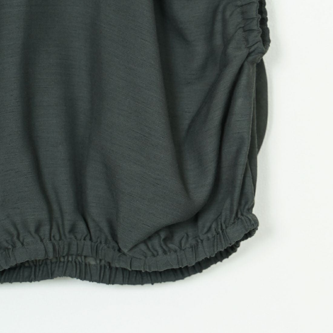 hwyl [ヒュイル] タックブラウス [51285683] ﾁｬｺｰﾙ