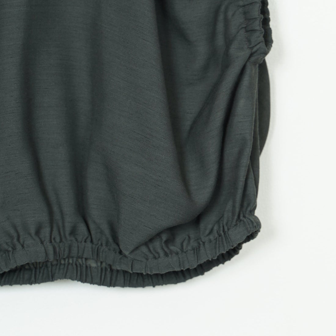 hwyl [ヒュイル] タックブラウス [51285683] ﾁｬｺｰﾙ