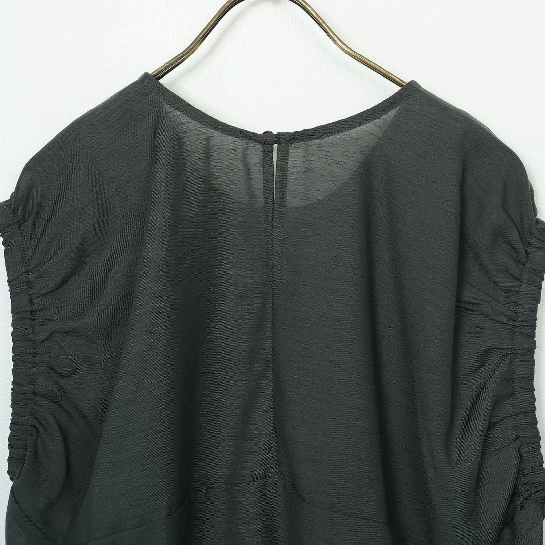 hwyl [ヒュイル] タックブラウス [51285683] ﾁｬｺｰﾙ