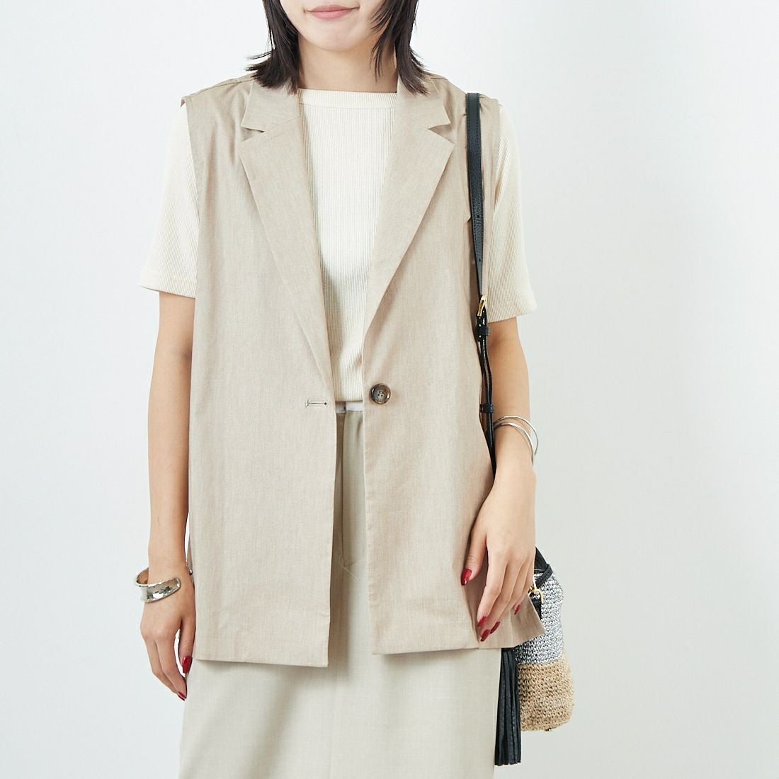 Jeans Factory Clothes [ジーンズファクトリークローズ] バックラッシュリネン ダブルカラーベスト [21255051] 033 ﾍﾞｰｼﾞｭ &&モデル身長：167cm 着用サイズ：F&&