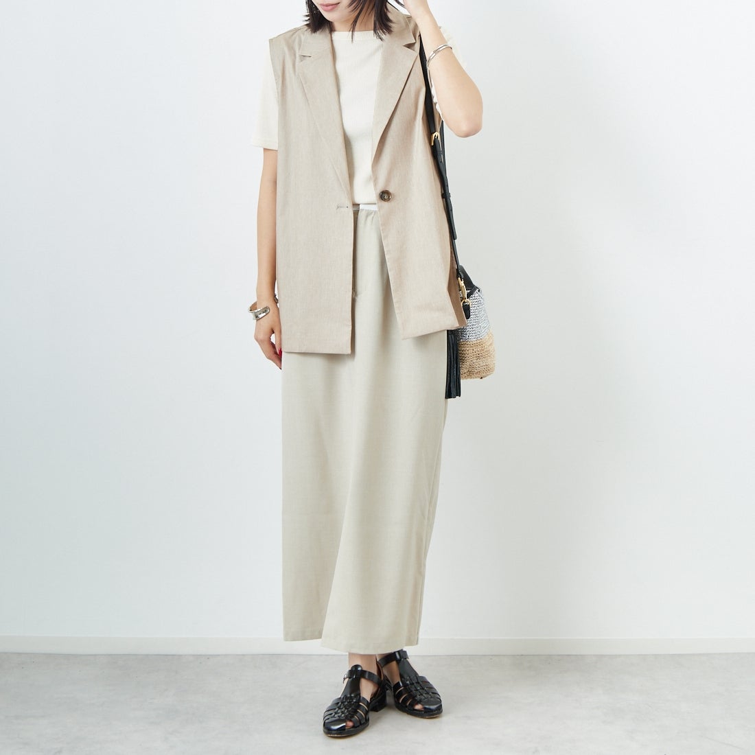 Jeans Factory Clothes [ジーンズファクトリークローズ] バックラッシュリネン ダブルカラーベスト [21255051] 033 ﾍﾞｰｼﾞｭ &&モデル身長：167cm 着用サイズ：F&&