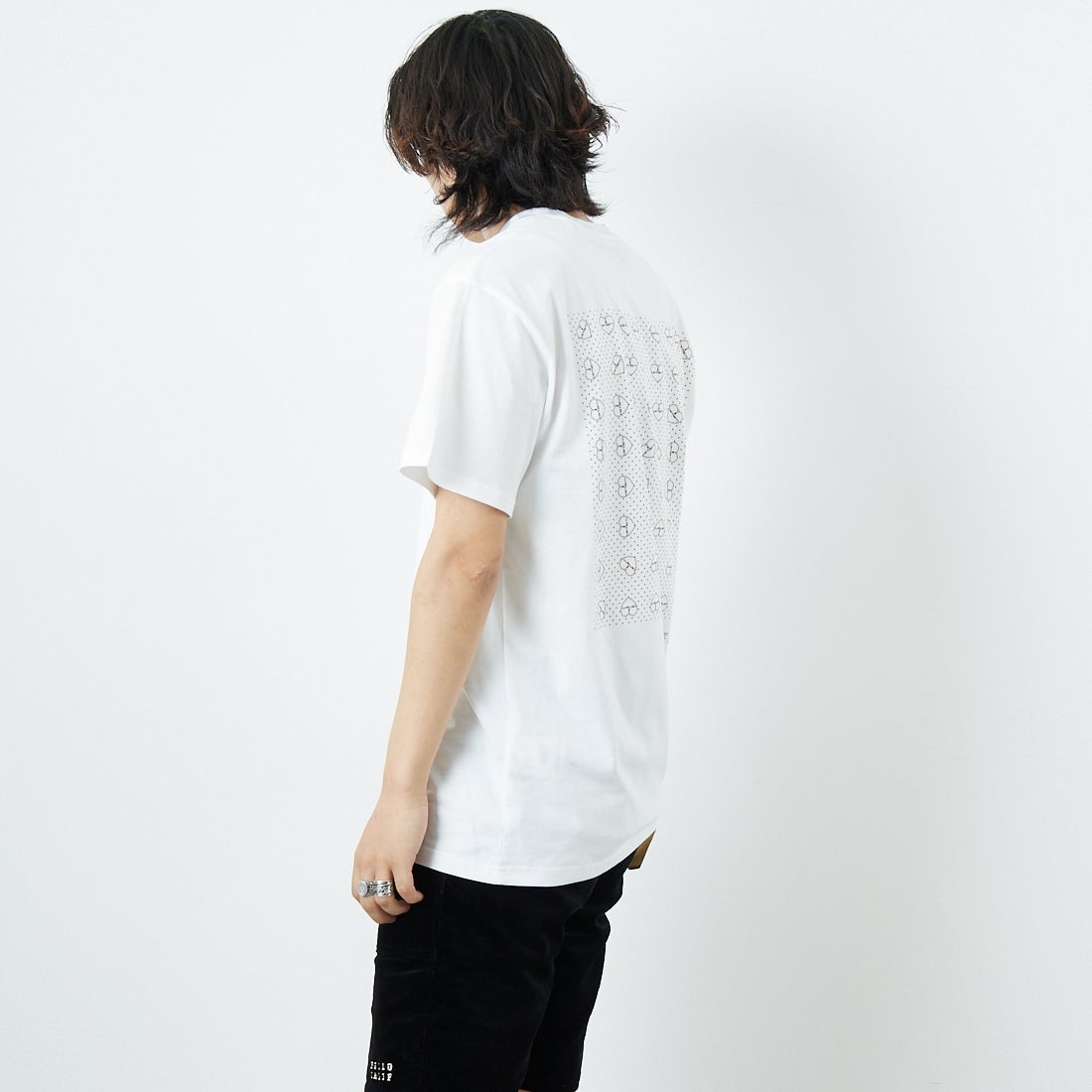 carhartt WIP [カーハートダブリューアイピー] ショートスリーブフロシキTシャツ [I034655] WHITE/RED &&モデル身長：179cm 着用サイズ：M&&