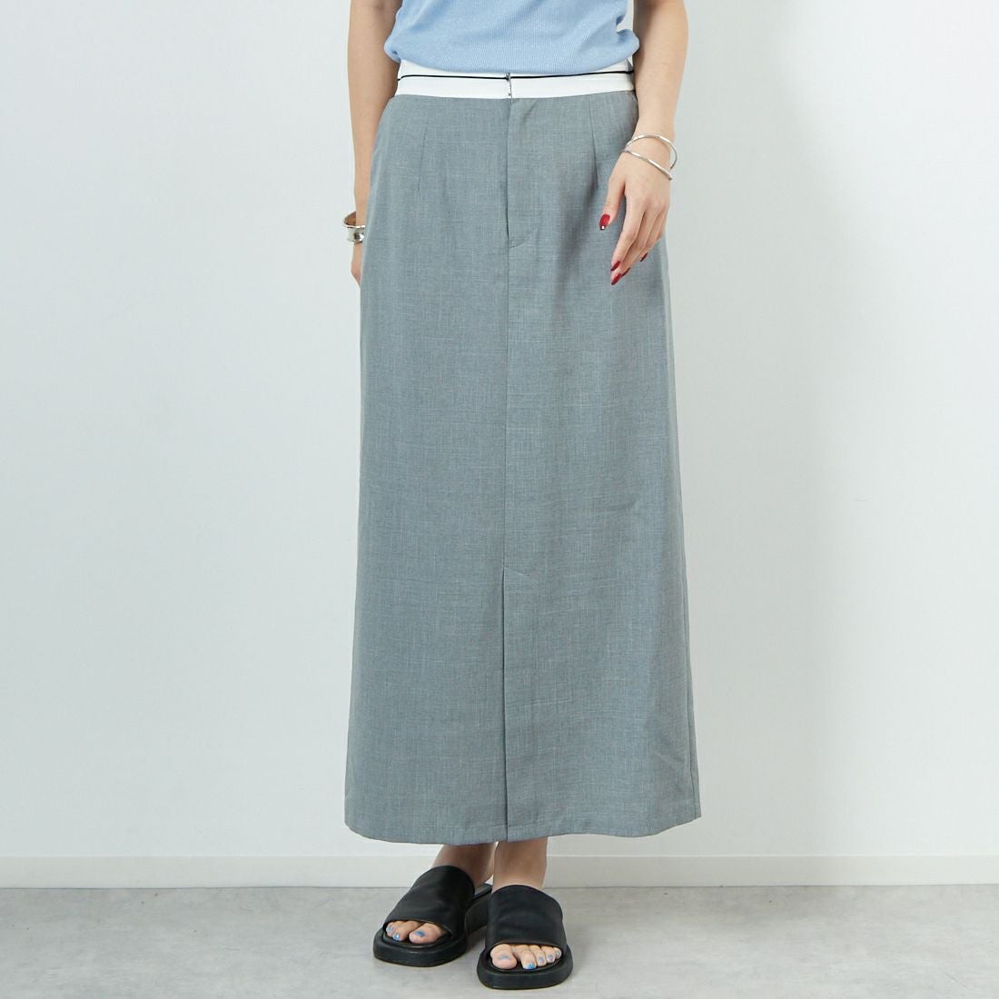 Jeans Factory Clothes [ジーンズファクトリークローズ] シャンブレーエステマーベルトスカート [21255053] 002 ｸﾞﾚｰ &&モデル身長：167cm 着用サイズ：38&&