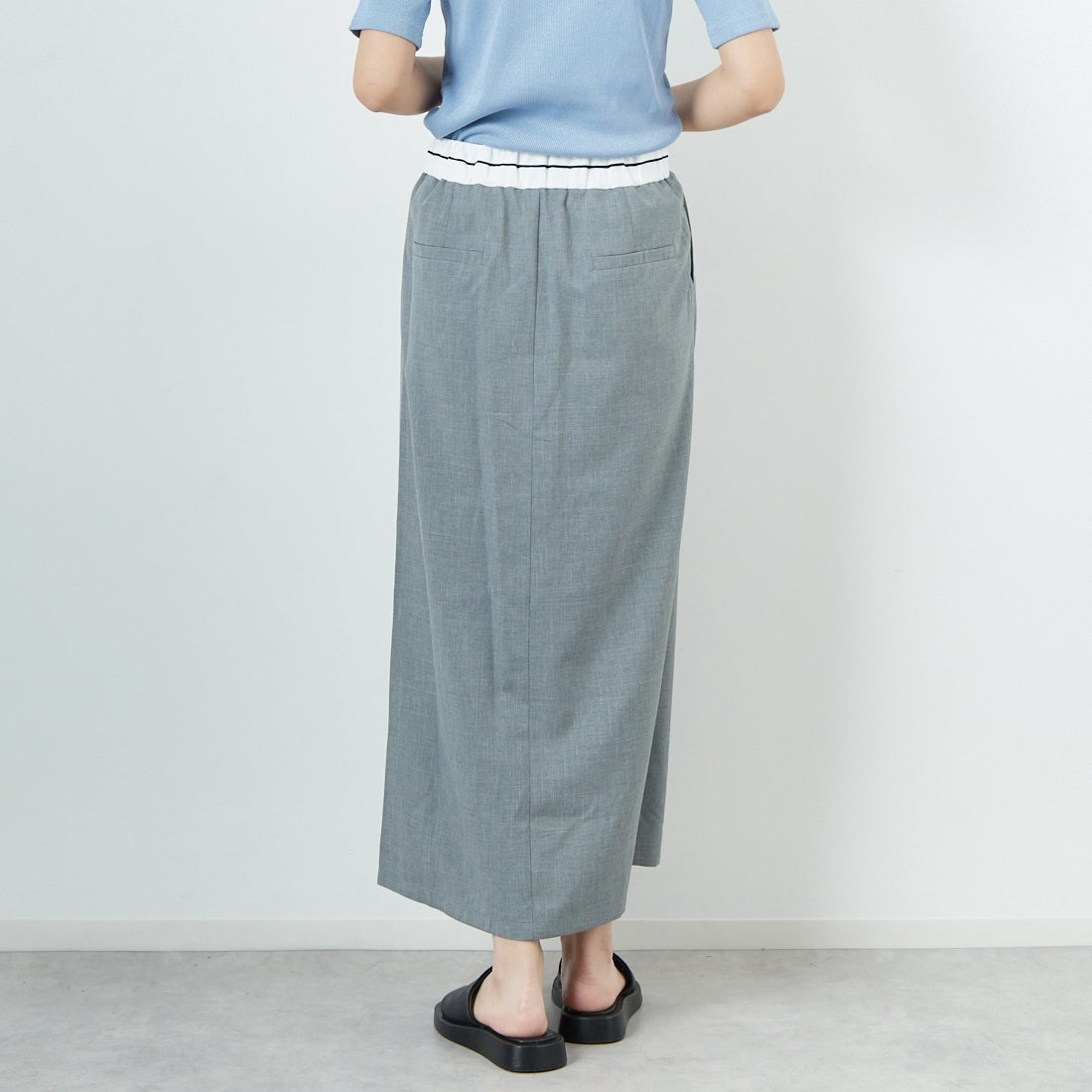 Jeans Factory Clothes [ジーンズファクトリークローズ] シャンブレーエステマーベルトスカート [21255053] 002 ｸﾞﾚｰ &&モデル身長：167cm 着用サイズ：38&&