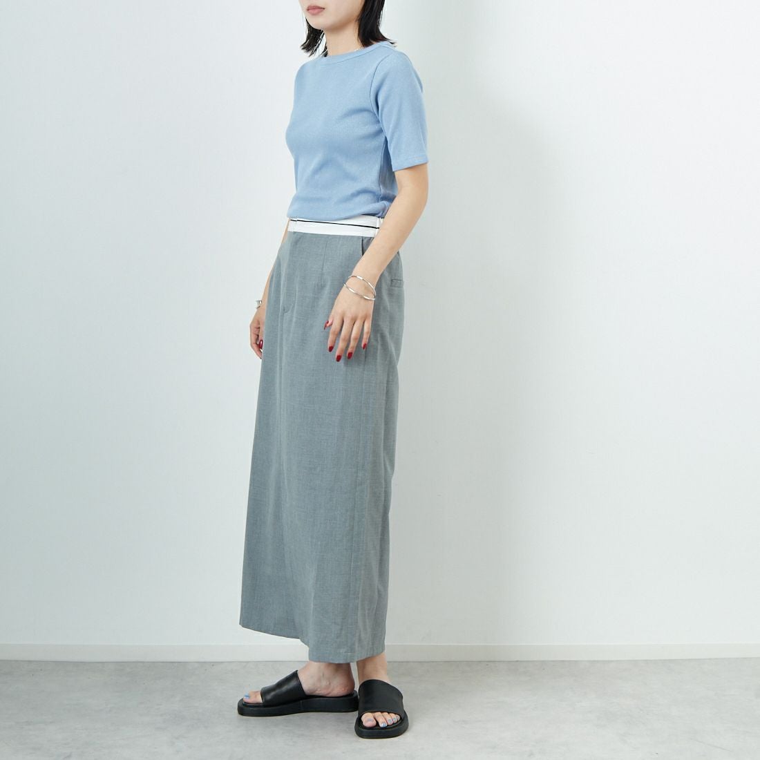 Jeans Factory Clothes [ジーンズファクトリークローズ] シャンブレーエステマーベルトスカート [21255053] 002 ｸﾞﾚｰ &&モデル身長：167cm 着用サイズ：38&&