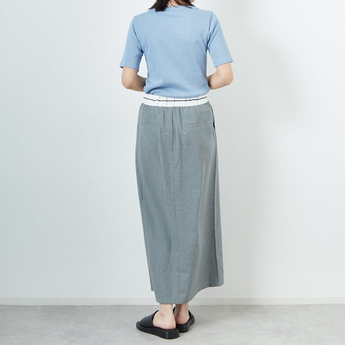 Jeans Factory Clothes [ジーンズファクトリークローズ] シャンブレーエステマーベルトスカート [21255053] 002 ｸﾞﾚｰ &&モデル身長：167cm 着用サイズ：38&&