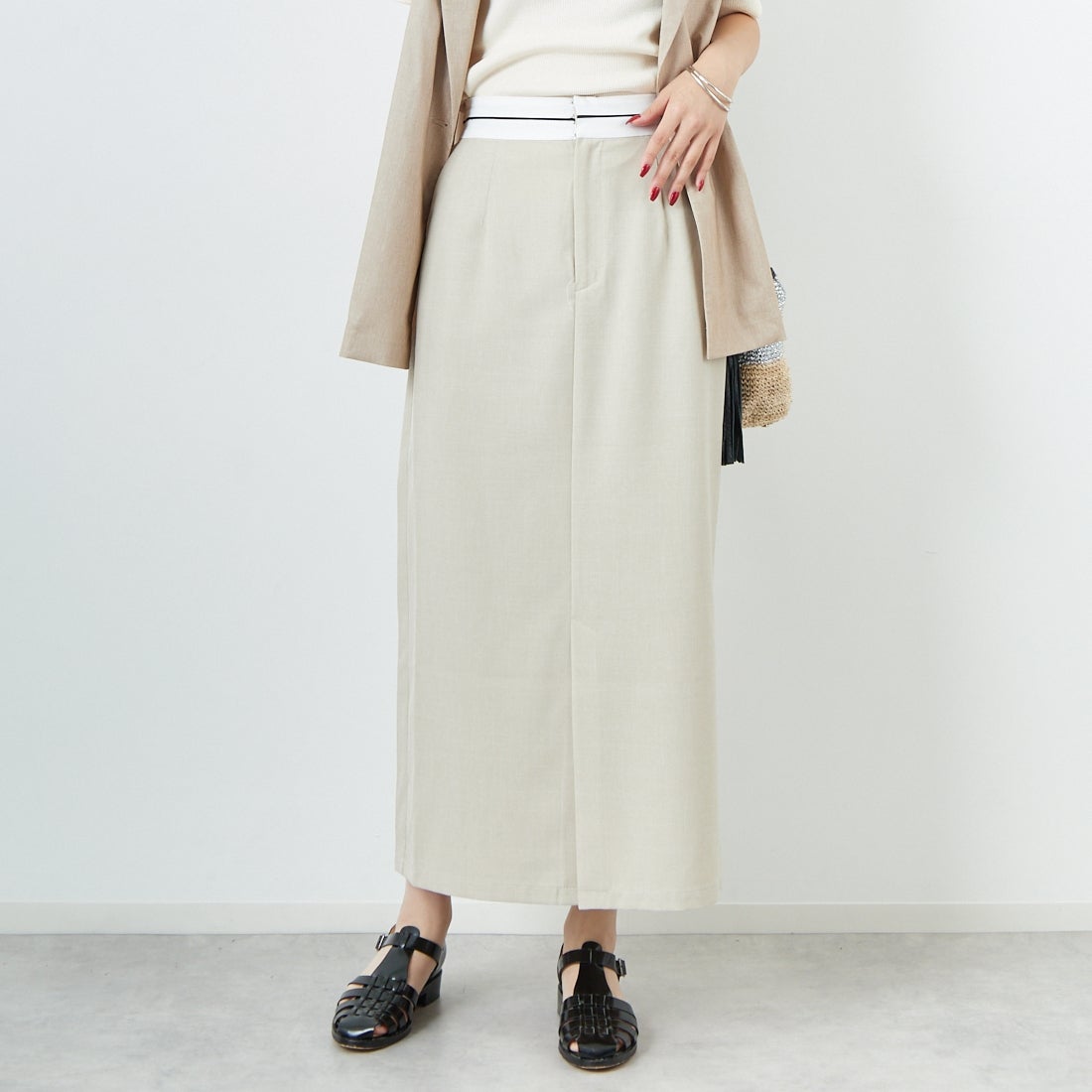 Jeans Factory Clothes [ジーンズファクトリークローズ] シャンブレーエステマーベルトスカート [21255053] 033 ﾍﾞｰｼﾞｭ &&モデル身長：167cm 着用サイズ：38&&