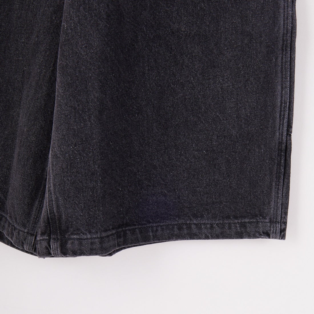 UNIVERSAL OVERALL [ユニバーサルオーバーオール] デニムペインタービッグショーツ [U2511601-A] BLACK