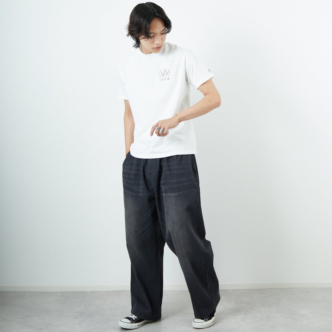 The Endless Summer [エンドレスサマー] YAKUMAN ショートスリーブTシャツ [FH-25574341] 07 WHITE &&モデル身長：179cm 着用サイズ：M&&