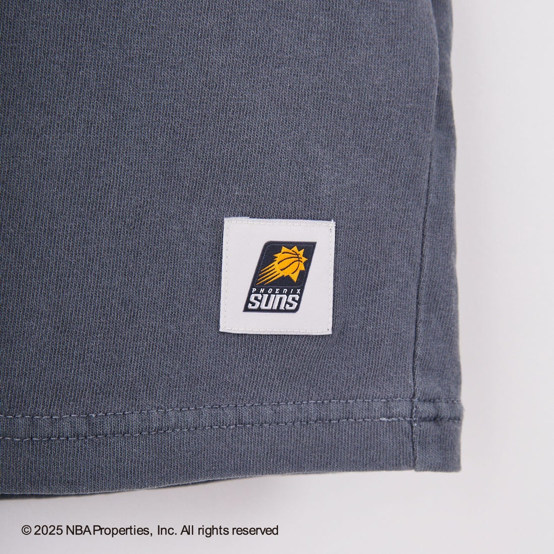 OFF THE COURT BY NBA [オフ ザ コート バイ エヌビーエー] 別注 プリントTシャツ [F-25SS-001-JF] SUNS BLK