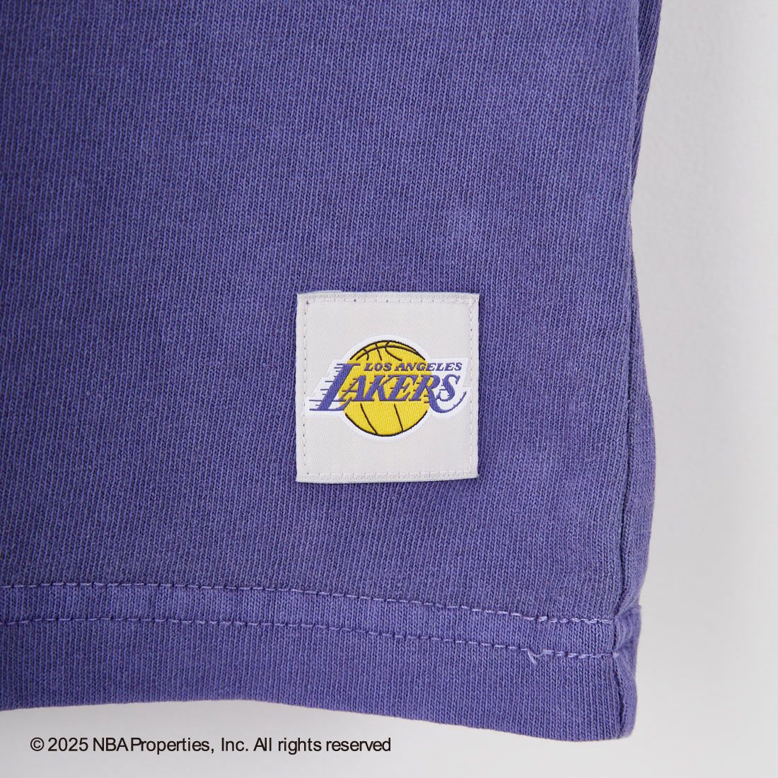 OFF THE COURT BY NBA [オフ ザ コート バイ エヌビーエー] 別注 プリントTシャツ [F-25SS-001-JF] LAKERS PPL