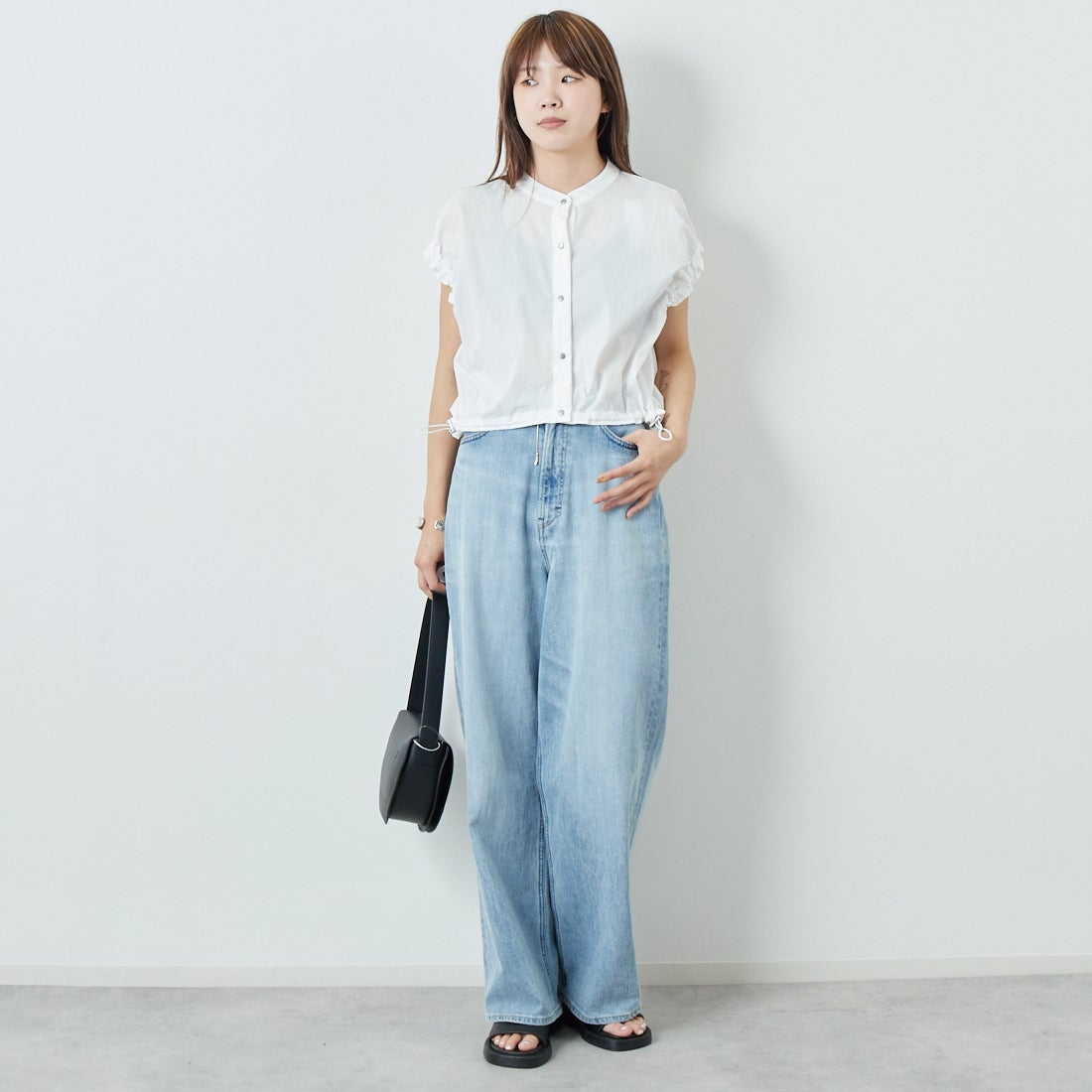 DIGNITE COLLIER [ディニテコリエ] ショートスナップブラウス [80255250] 031 ｵﾌﾎﾜｲﾄ &&モデル身長：167cm 着用サイズ：F&&